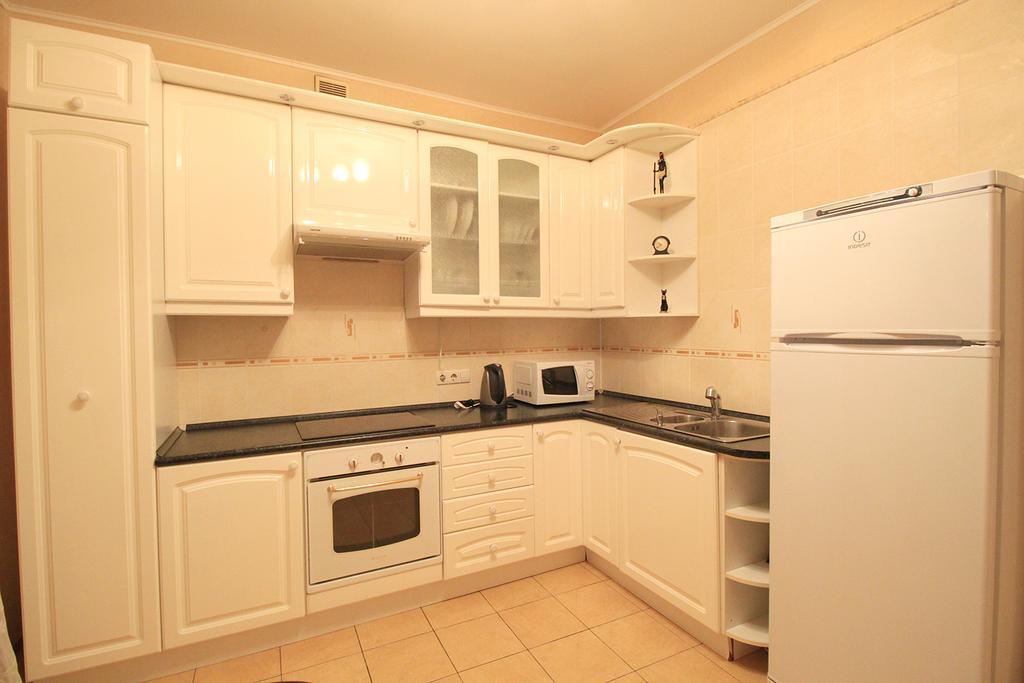 Apartment Poznyaky-Bazhana Kiev Bagian luar foto