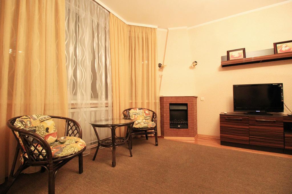 Apartment Poznyaky-Bazhana Kiev Bagian luar foto