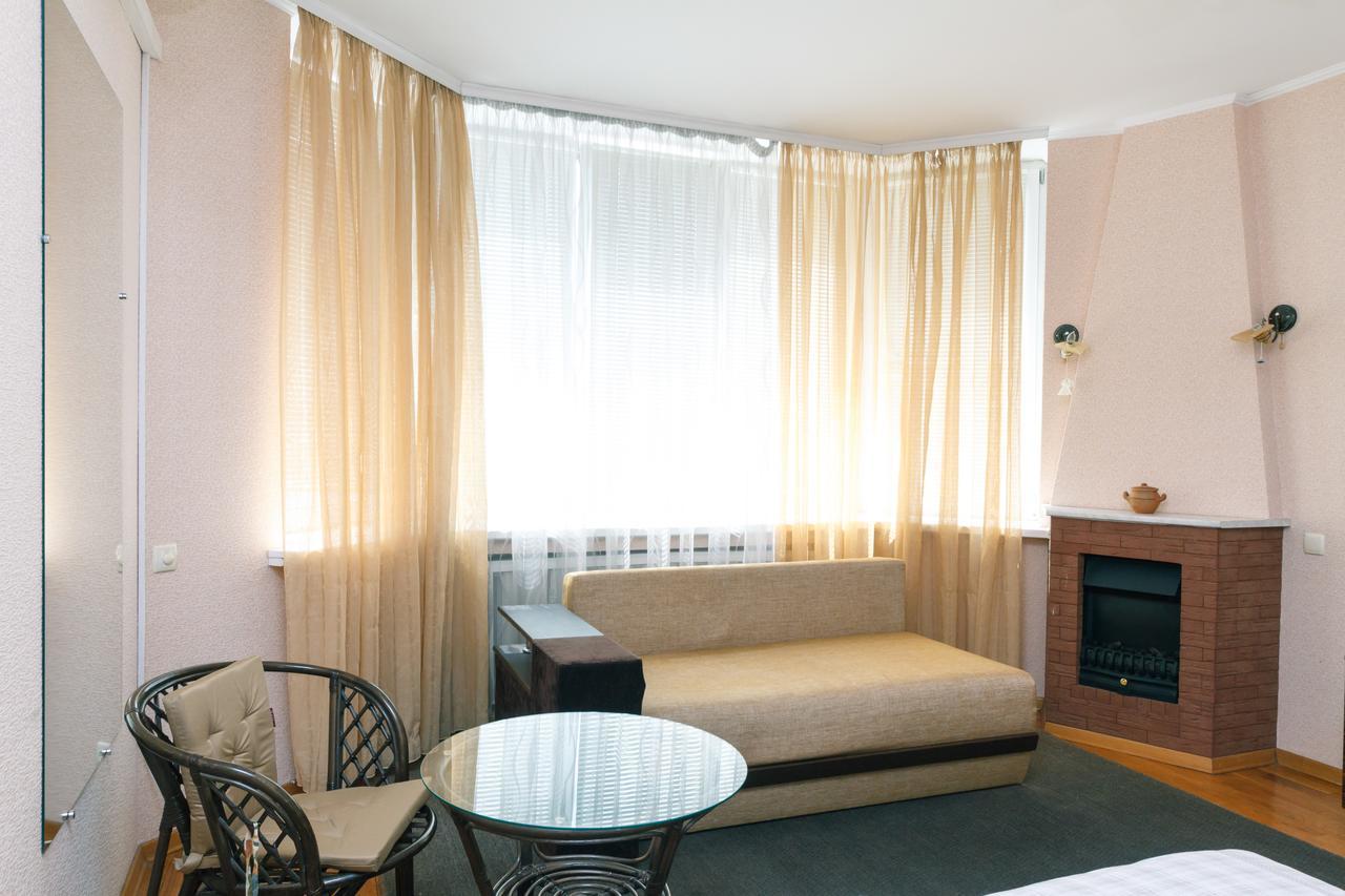 Apartment Poznyaky-Bazhana Kiev Bagian luar foto